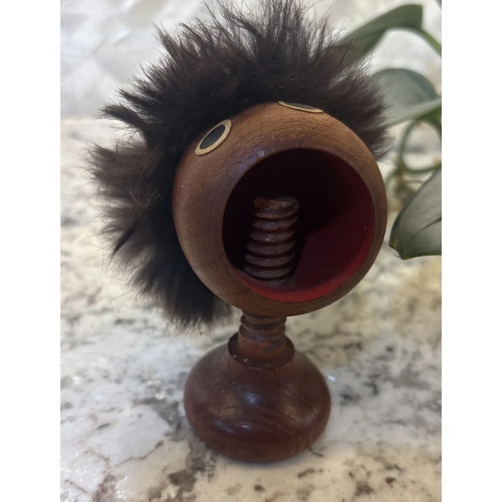 Vintage Wooden Figural Nutcracker Funny Face Hair‎ Screw Nutcracker Folk Art